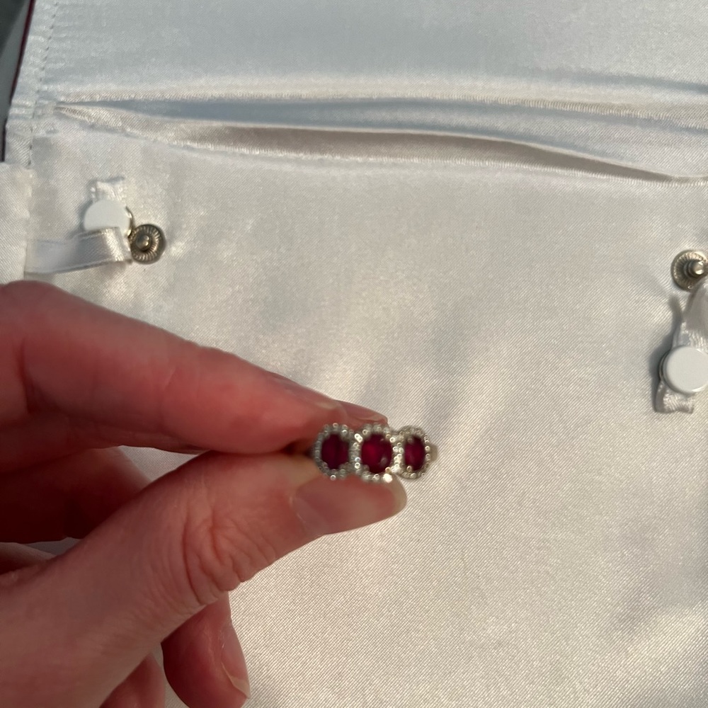 Ruby ring with diamonds wrapped around each… stunning!
